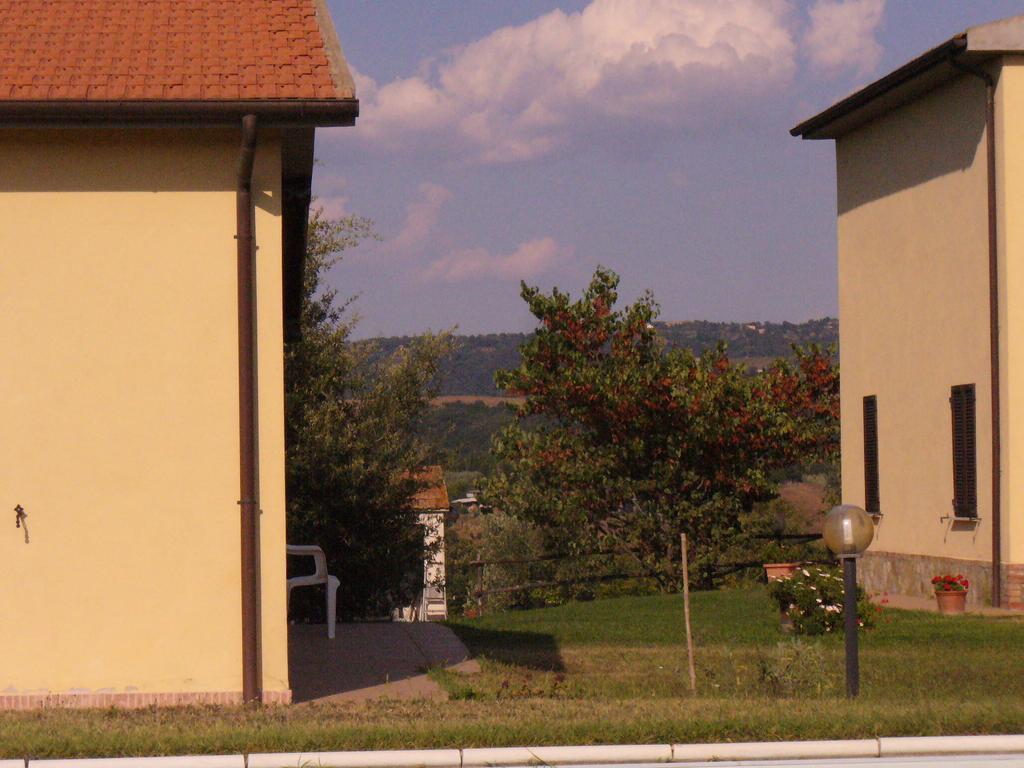 מונטיאנו Agriturismo Tinti מראה חיצוני תמונה