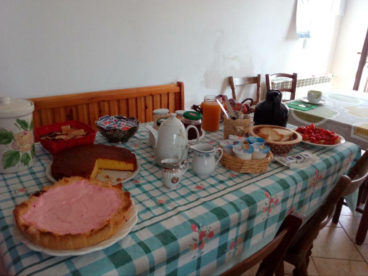 מונטיאנו Agriturismo Tinti מראה חיצוני תמונה